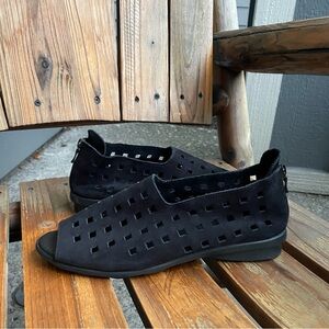 Arche Drick Peep Toe Flats Womens 39 8.5 Black Nubuck Leather Caged Sandal